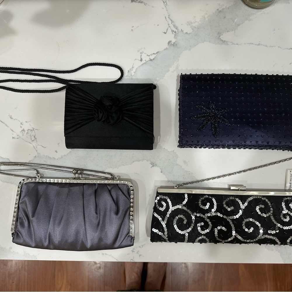 Elegant Black and Silver Women's Clutch Set